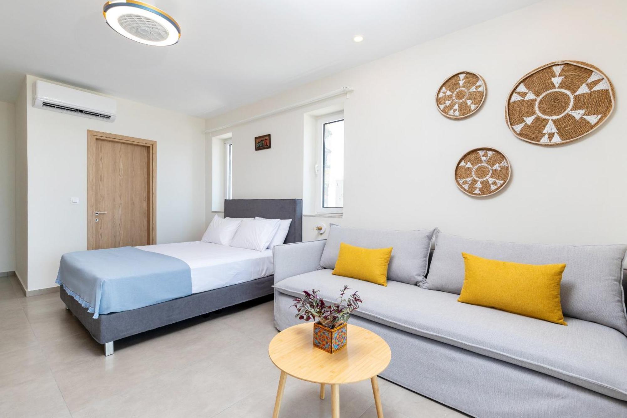 Meli Apartments Paleochora Екстериор снимка