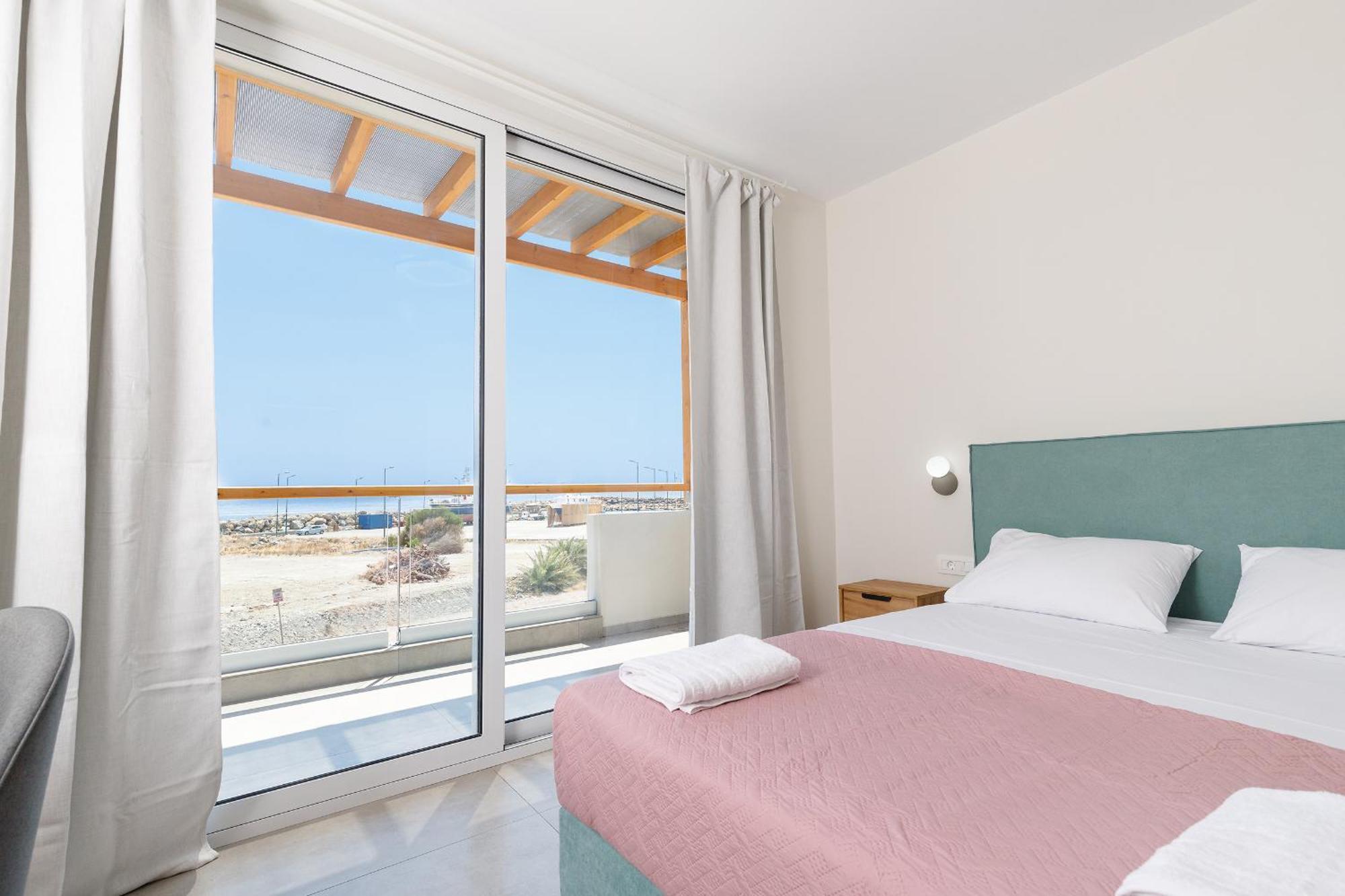 Meli Apartments Paleochora Екстериор снимка