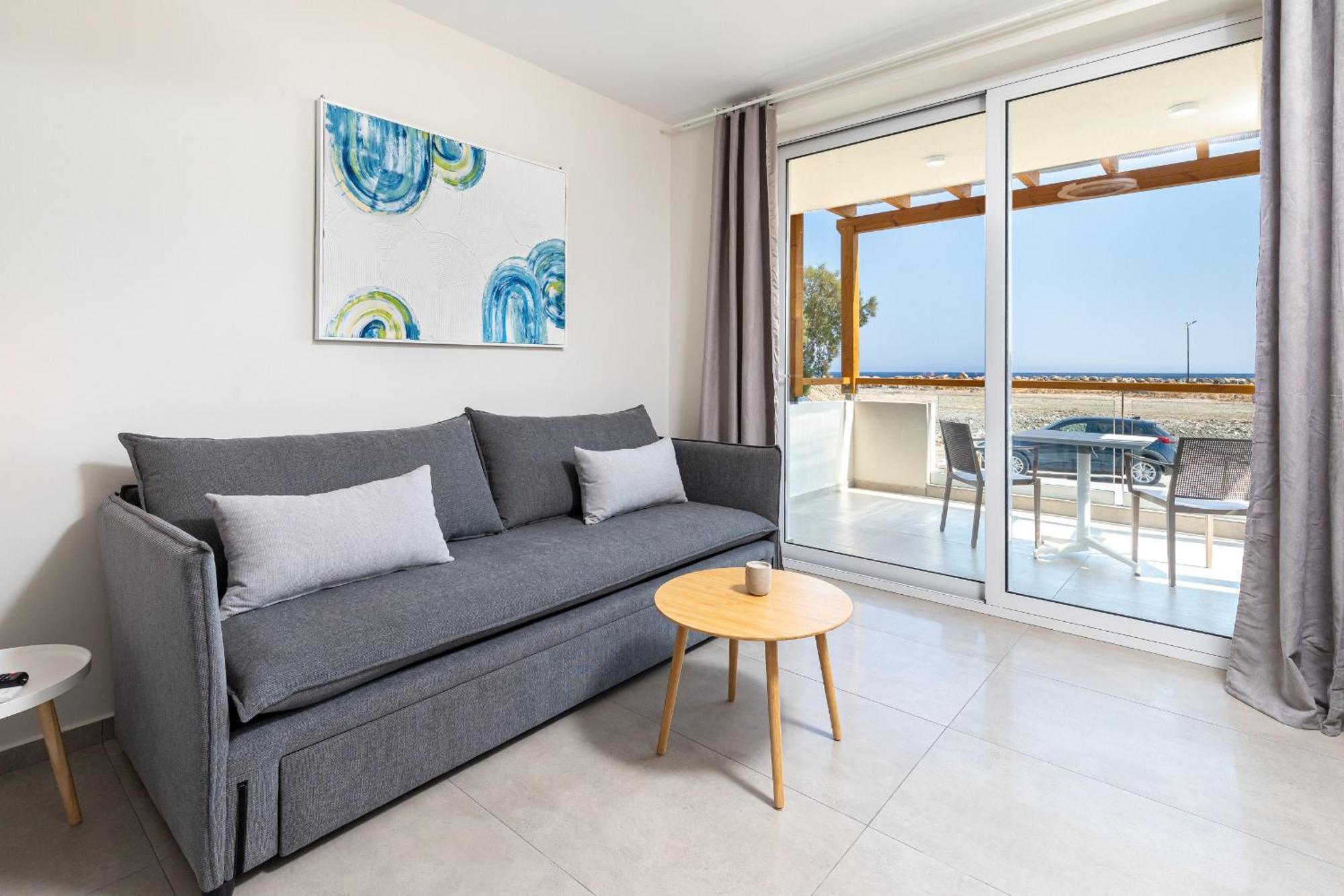 Meli Apartments Paleochora Екстериор снимка